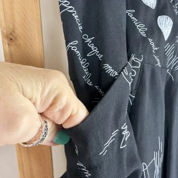 Comfy USA Black With Graphic Design & Pockets Long Skirt #1315 Size LARGE - Picture 2 of 5